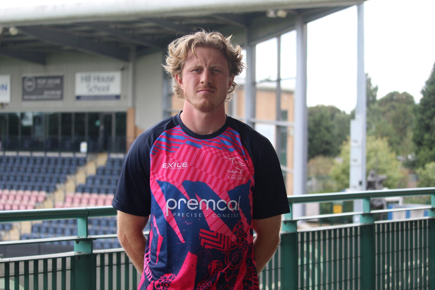 Junior Training Tee 2026-27 (Navy/Pink)